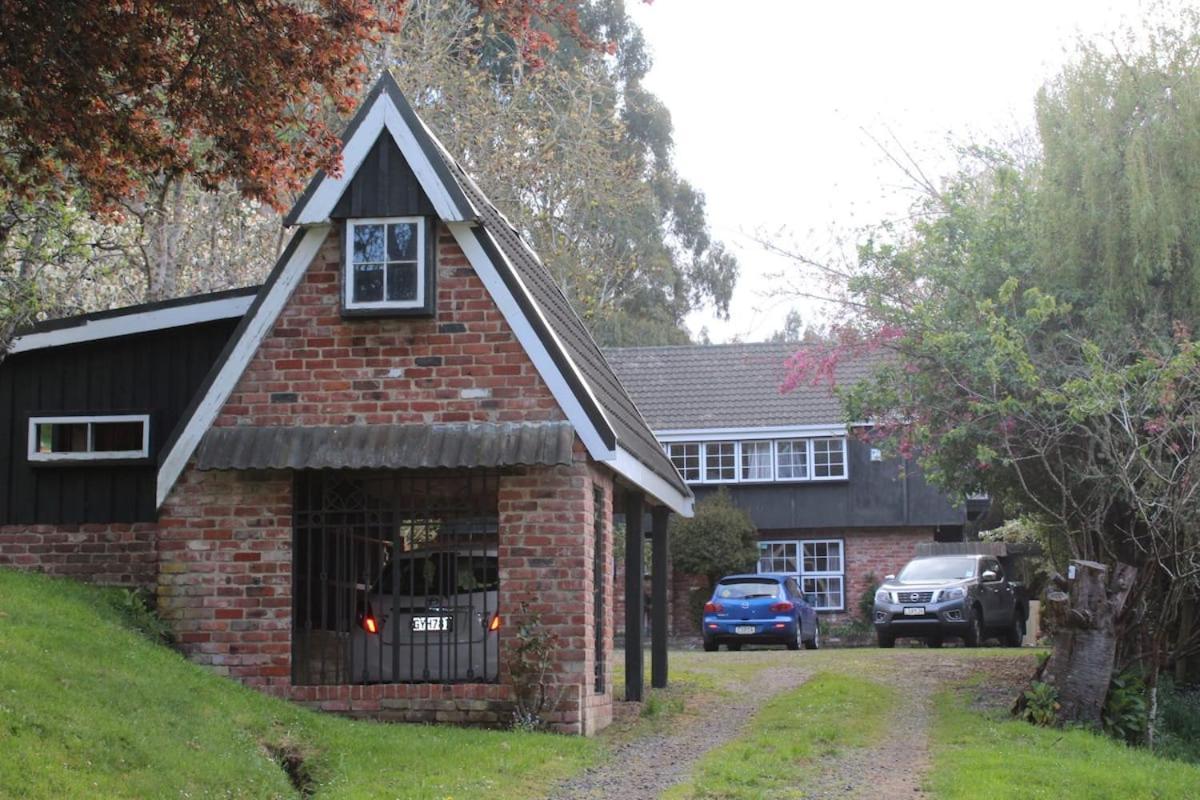 Arden Country House Bnb - Entire House To Yourself -Peace In The Country ダニーデン エクステリア 写真