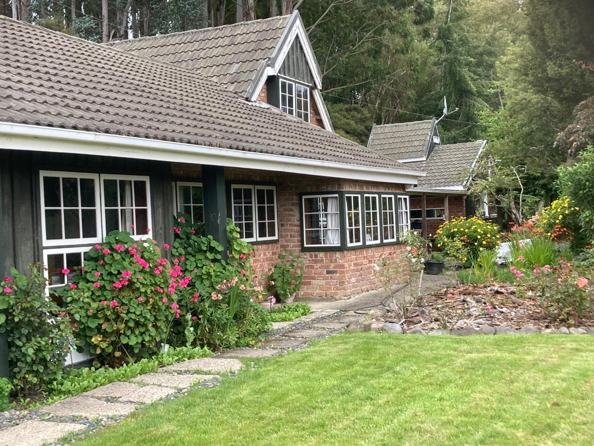 Arden Country House Bnb - Entire House To Yourself -Peace In The Country ダニーデン エクステリア 写真